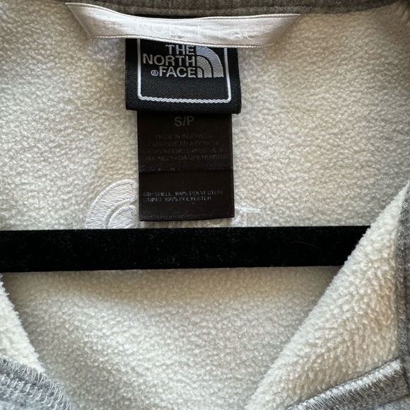 The North Face sweater jacket - Picture 4 of 4